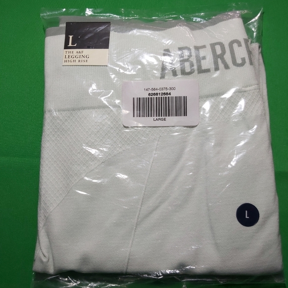 Abercrombie and Fitch Leggings - Picture 3 of 16